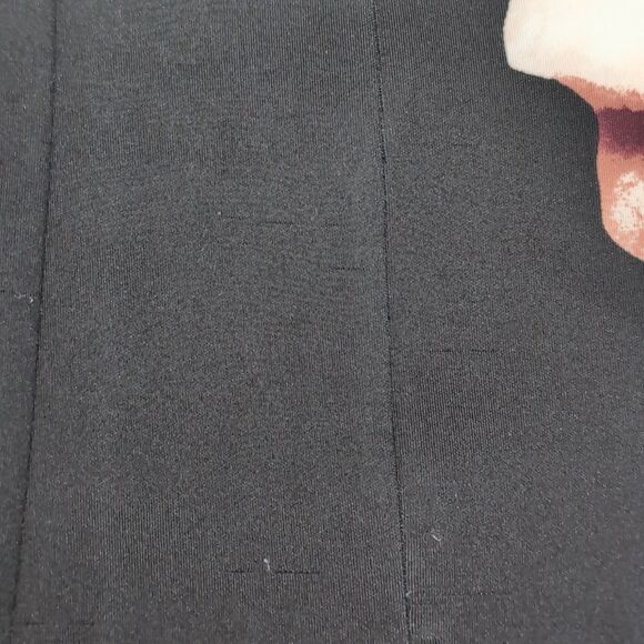 Roses top size M scuba fabric size M - Picture 5 of 5